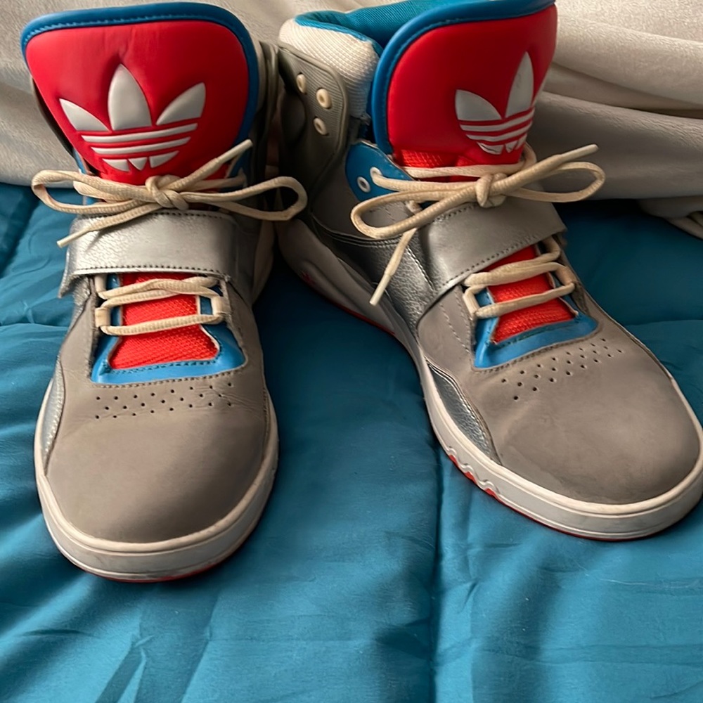 Ladies, size 8 1/2, Adidas high tops !! Not worn much at all, as u can see…..